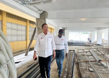 Gobierno acelera construcción y rehabilitación de centros educativos en Santo Domingo Este