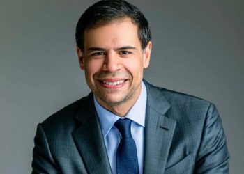 Roberto Ángel aclara que leyes actuales no permiten intervención a “La Casa de Alofoke”