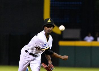 Águilas consolidan dominio; Toros dejan en el terreno y Estrellas brillan con Canó