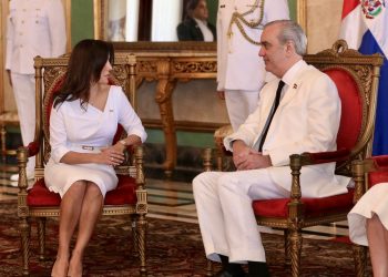 Abinader fortalece lazos diplomáticos al recibir credenciales de siete nuevos embajadores