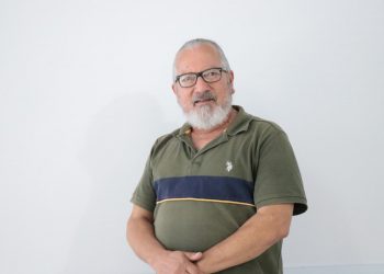 El Poder embelesa, pero tampoco así