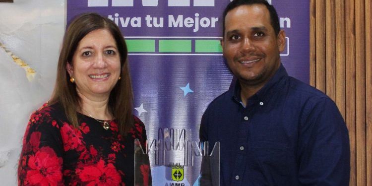 Municipios dan un salto digital: Funcionarios se certifican en IA y Google Workspace para mejorar servicios públicos