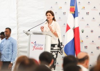 Peña impulsa jornada masiva de servicios públicos para fortalecer bienestar familiar en Santiago