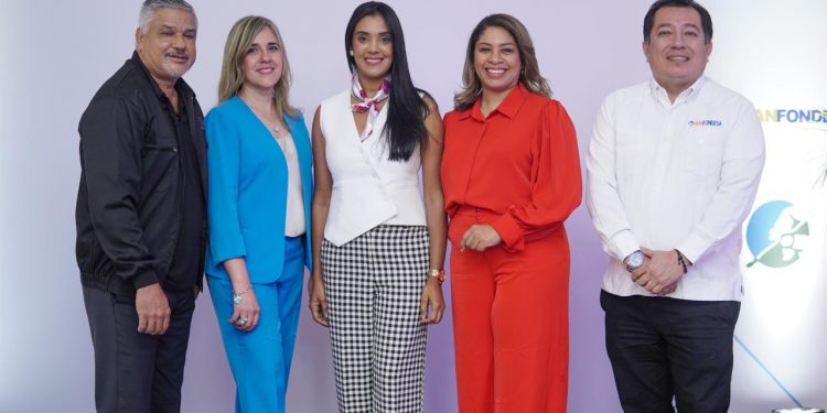 SNTP y BANFONDESA lanzan XV concurso fotográfico para destacar el espíritu emprendedor dominicano