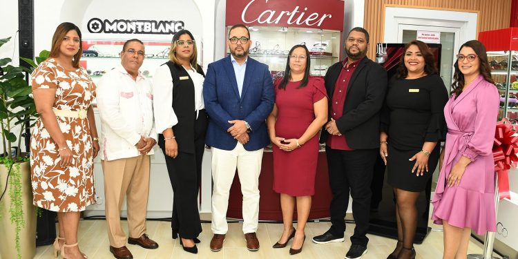 Óptica Oviedo eleva los estándares con la inauguración de su innovadora Oviedo Boutique en Santo Domingo