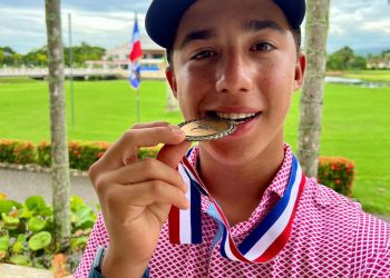 Waldo Aguasvivas firma rondas históricas de 69 y 68 y domina tercera parada del Tour Juvenil