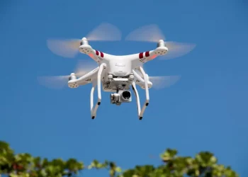 IDAC refuerza controles por uso indebido de drones durante evento masivo en el Centro Olímpico