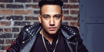 Lovera Discotec pagará RD$14 millones a Elvis Martínez por dos shows en Santiago
