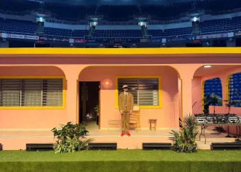 Bad Bunny llega a RD con su emblemática “Casita” como parte del escenario