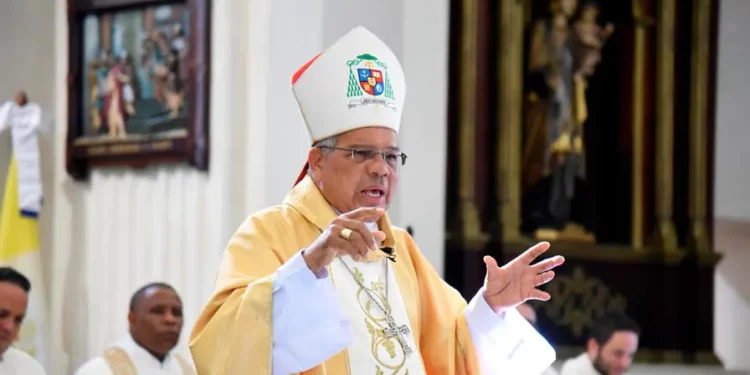 Papa Francisco recibe en audiencia al Arzobispo de Santo Domingo, Monseñor Francisco Ozoria Acosta
