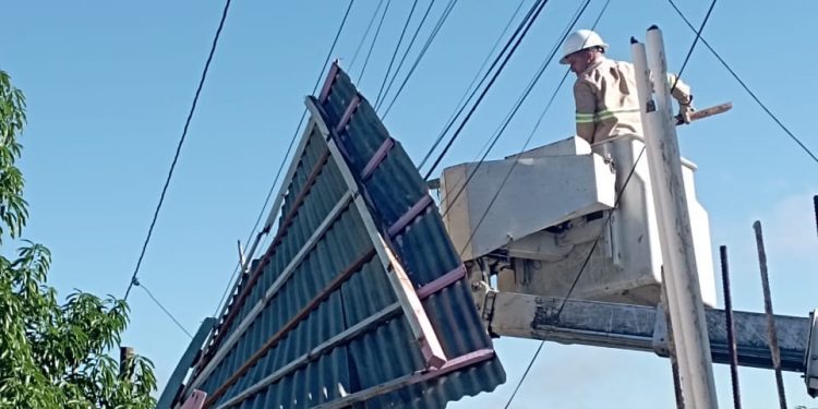 EDENORTE devuelve la energía en Mao en menos de cinco horas tras devastador tornado