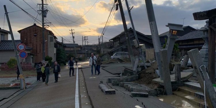 Terremoto de 7,6 sacude el norte de Japón y provoca alerta de tsunami