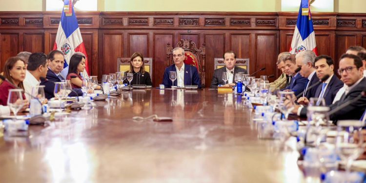 Abinader encabeza Consejo de Ministros enfocado en resultados y planificación para 2026