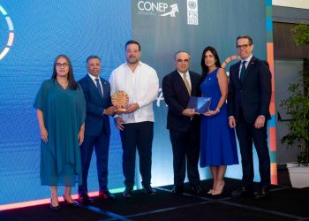Banreservas recibe reconocimiento por su programa Fomenta Pymes como modelo de negocio