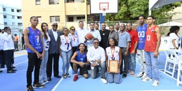 Banreservas remodela emblemática cancha mixta en Villa Consuelo