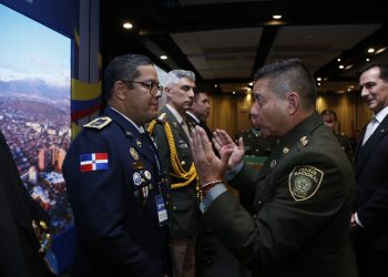 Coronel Miguel Balbuena Álvarez es reconocido como Gran Oficial en cumbre continental de Ameripol