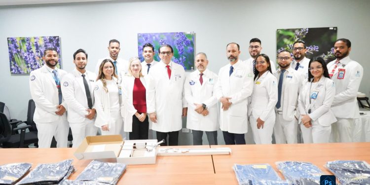 Daniel Rivera dota al Cabral y Báez de nuevo equipo urológico