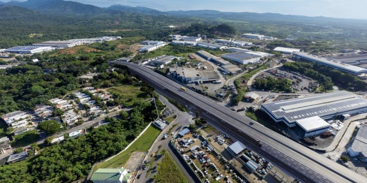 Gobierno impulsa paso elevado en el kilómetro 28 de la Autopista Duarte