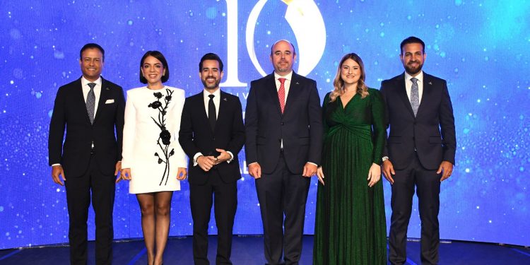 Asociación Dominicana de Corredores de Seguros celebra el décimo aniversario de los Premios a la Excelencia ADOCOSE