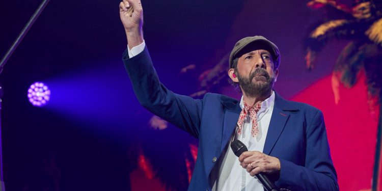 Juan Luis Guerra llevará su música al Estadio Cibao en febrero de 2026