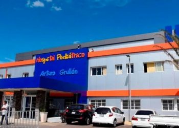 Hospital Infantil Arturo Grullón garantiza suministro continuo de agua potable, afirma su directora