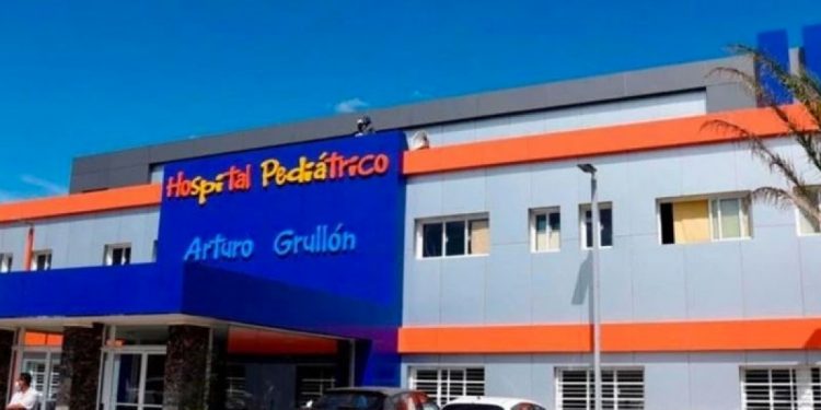 Hospital Infantil Arturo Grullón garantiza suministro continuo de agua potable, afirma su directora