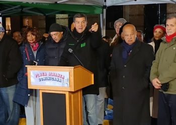 Inauguran plaza Alianza Dominicana en Alto Manhattan; destinan US$15 millones para mejoras en futuro