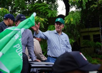 JCE llama la atención a Fuerza del Pueblo por marcha con símbolos partidarios