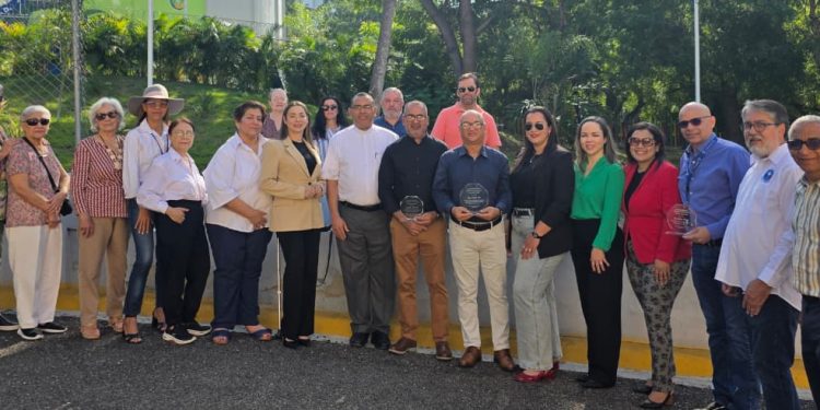 Comunidad de La Trinitaria valora gestión de Andrés Cueto por mejoras en el servicio de agua