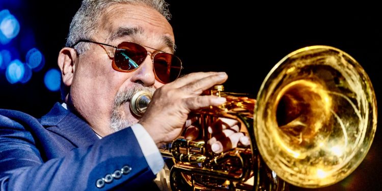 Willie Colón encenderá la Navidad en Nueva York con su histórico Asalto Navideño