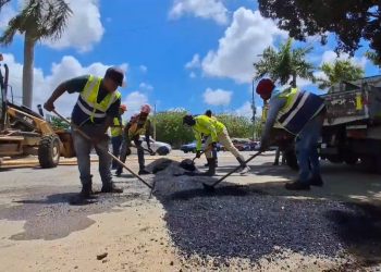 Coraasan valora apoyo del MOPC al fortalecimiento del plan de bacheo en Santiago