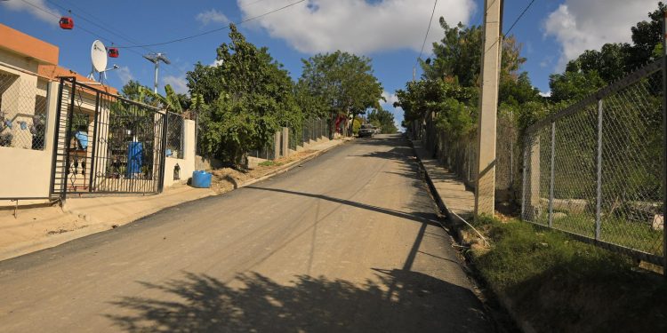 Alcaldía transforma calles de Los Solares tras más de una década de reclamos comunitarios