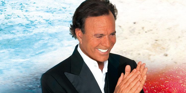 Piden revocar el reconocimiento de Hijo Predilecto de Madrid a Julio Iglesias tras denuncias de extrabajadoras