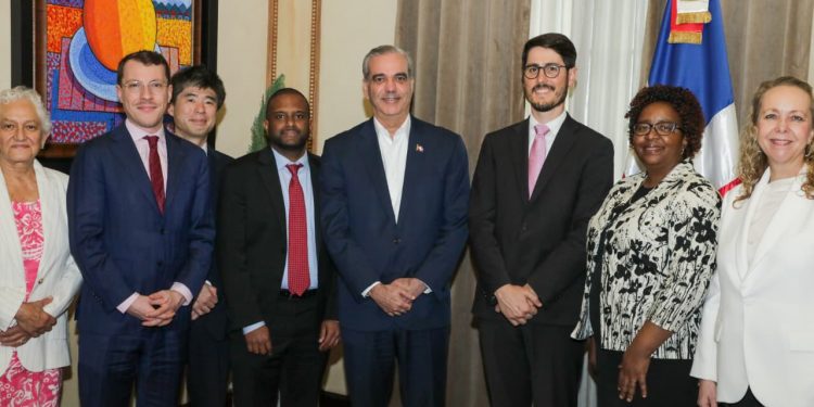 Banco Mundial resalta avances económicos y sociales tras encuentro con Abinader