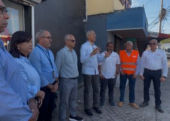 Coordinan intervención integral para optimizar agua potable y saneamiento en la Franco Bidó