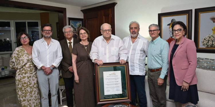 Plan Sierra honra de por vida a Juan José Batlle por su legado ambiental y social
