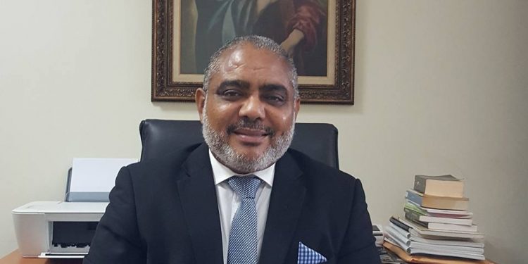 Teodoro Tejada resalta alcance de la Ley 47-25 y advierte sobre prácticas excluyentes en contrataciones públicas