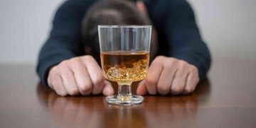 El riesgo del alcohol no se mide solo por lo que bebes hoy, sino por lo acumulado a lo largo de la vida