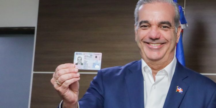 República Dominicana inicia una nueva era de identificación con la cédula inteligente
