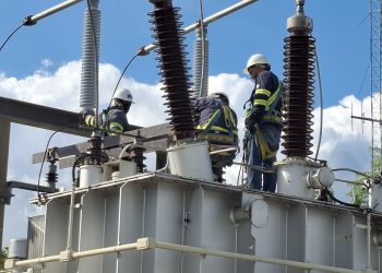 Mantenimiento preventivo en subestaciones refuerza la estabilidad eléctrica en el Norte del país