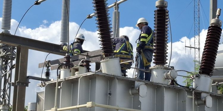 Mantenimiento preventivo en subestaciones refuerza la estabilidad eléctrica en el Norte del país