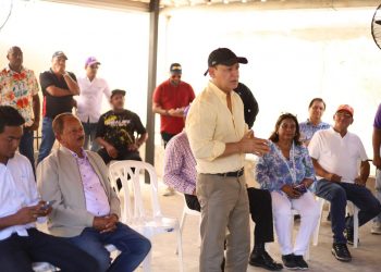 Abel Martínez fortalece vínculos en la frontera con productores, dirigentes y comunitarios