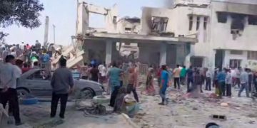 Ataque masivo de Estados Unidos e Israel a Irán para derribar el régimen deja 57 alumnas muertas