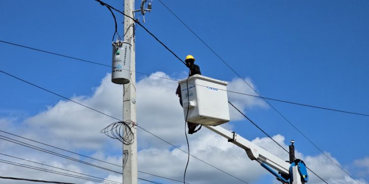 Edenorte fortalece redes eléctricas en comunidades de María Trinidad Sánchez y Hermanas Mirabal