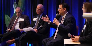República Dominicana se proyecta como epicentro de inversiones en América Latina, resalta ministro en foro de Miami