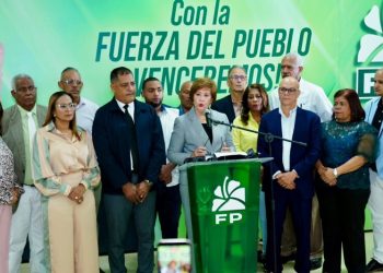 Fuerza del Pueblo alerta sobre retroceso educativo pese a millonaria inversión estatal