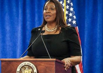 “Tormentas invernales son impredecibles; pero los derechos de los viajeros áereos no”, dice fiscal general NY; dominicanos agradecen información