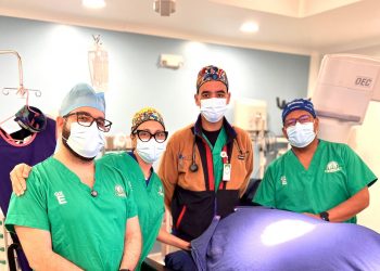 Santiago logra avance histórico en el tratamiento del dolor crónico con neuroestimulación medular externa