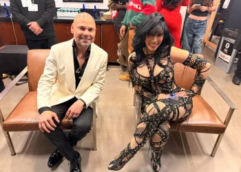 El Prodigio lleva el merengue típico dominicano a “Saturday Night Live” junto a Cardi B