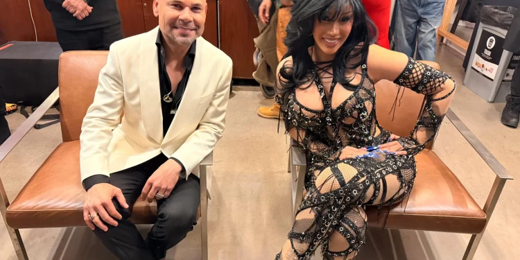 El Prodigio lleva el merengue típico dominicano a “Saturday Night Live” junto a Cardi B